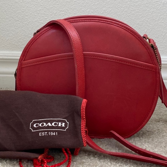 Coach Handbags - GENUINE COACH VINTAGE RED LEATHER CHESTER ROUND CROSSBODY BAG